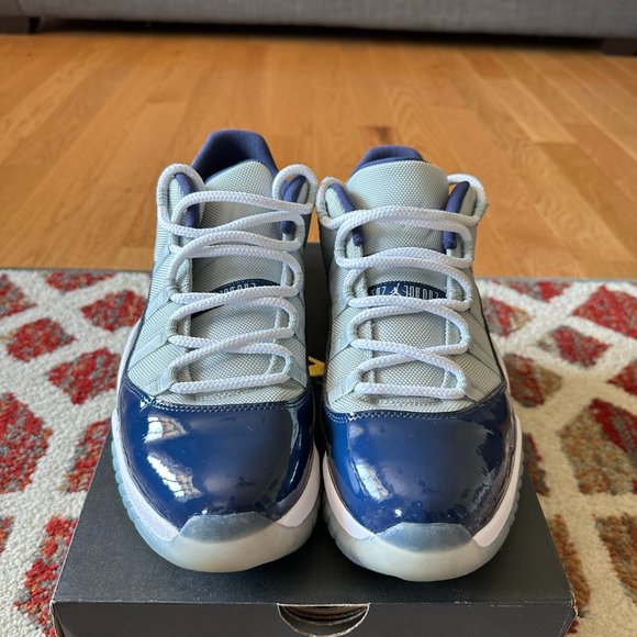 Men\'s Jordan 11 Lows, Georgetown, Size 11.5, VERY GOOD SHAPE BARELY WORN main image 4